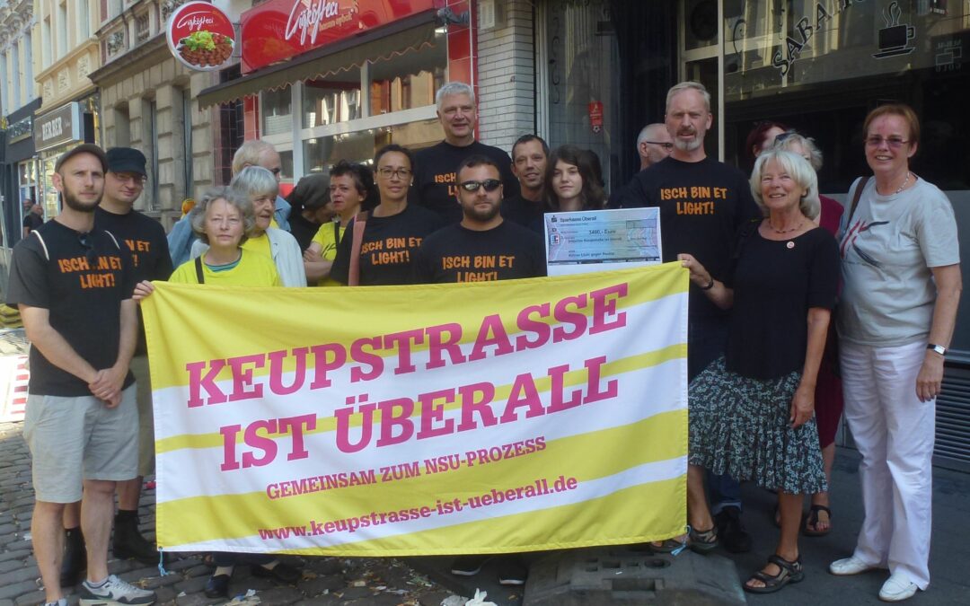 22.08.2015: „Isch bin et light – Kölner Licht gegen Rechts“ spendet 3400€ an die Initiative „Keupstraße ist überall“